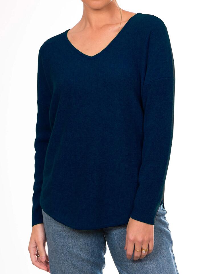 Bridge & Lord Princess Vee Pullover - Miss Nelly