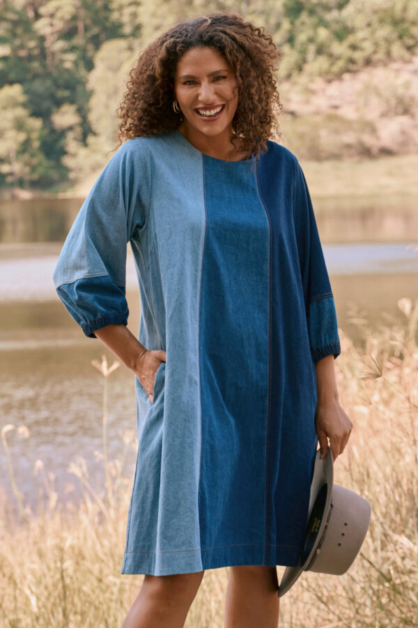 Adrift Hazel Denim Shift Dress - Image 3