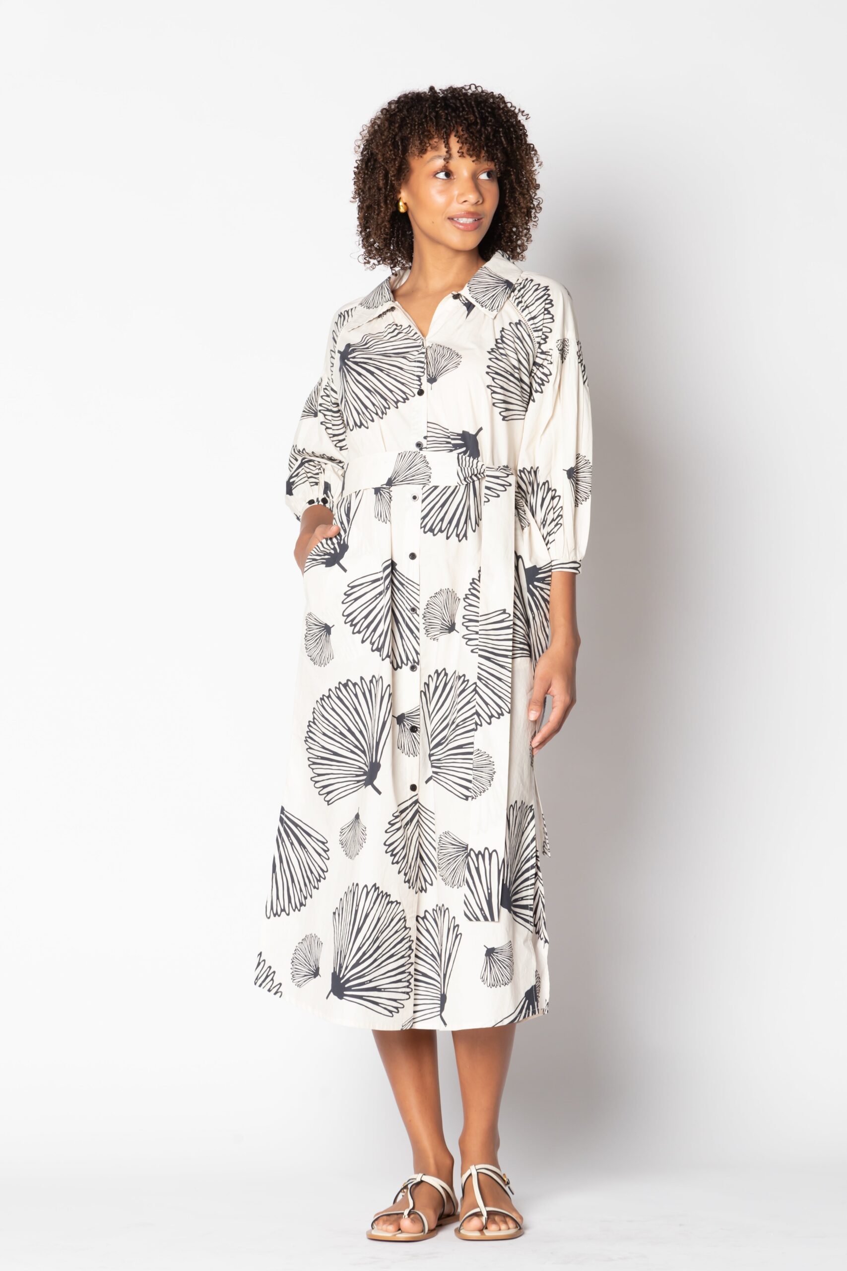 itami-moussi-LS-button-dress-natural_4.jpg