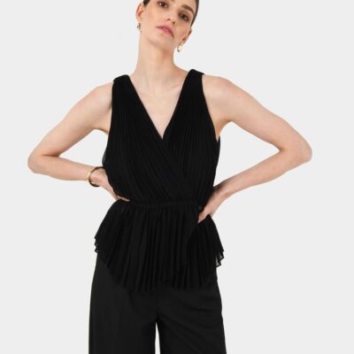 FORCAST Arina Pleated Top