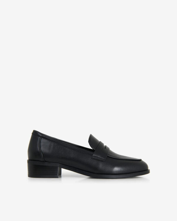 FORCAST Sienna Classic Loafer