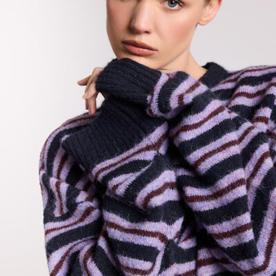 Stylerunner MK x SR Demi Oversized Knitted Sweater Navy/Plum Berry