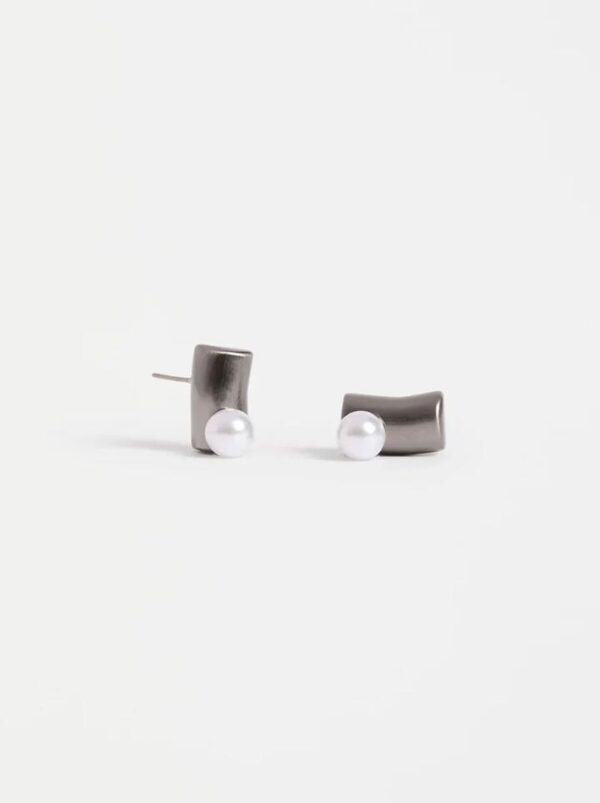 ELK AHAS STUD EARRING
