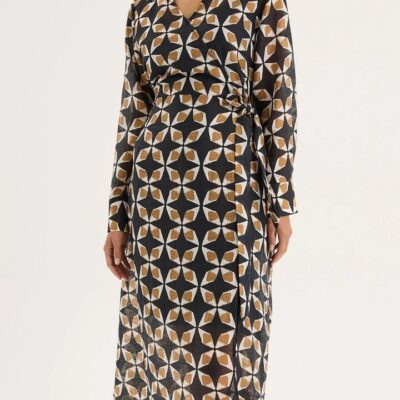 YARRA TRAIL RENAISSANCE DRESS
