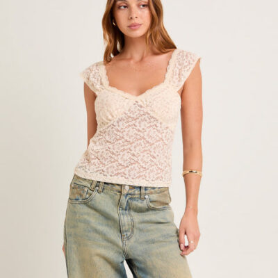 Alice In The Eve Rosalie Lace Top