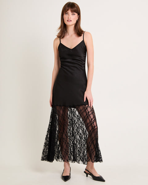 Alice In The Eve Maxi And Lace Maxi Dress