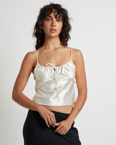 Alice In The Eve Ruby Romantic Slip Top in Ivory