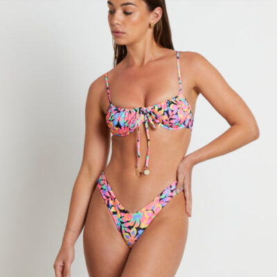 Kulani Kinis Ruched Underwire Bra Bikini Top in Disco Doll