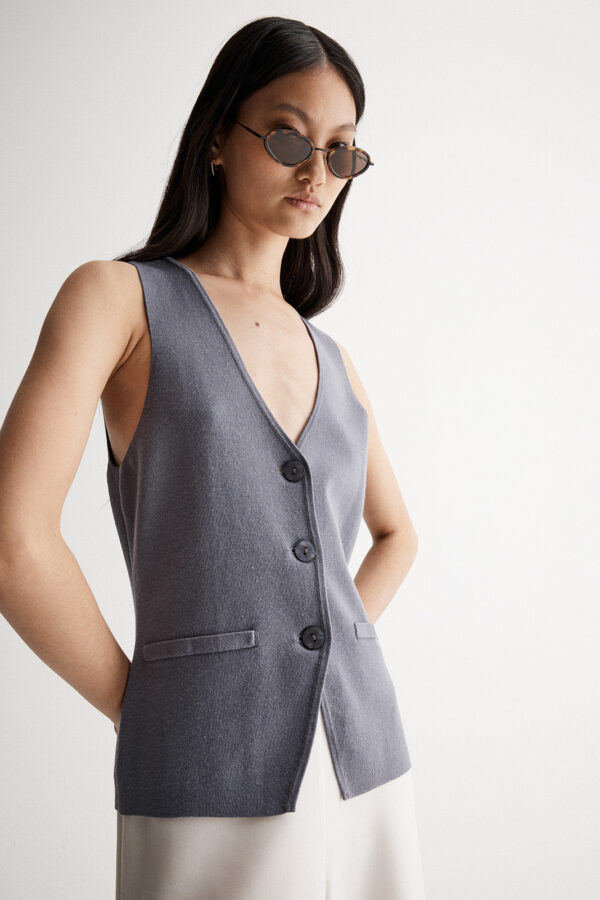 Elka Collective Quincey Knit Vest Storm - Image 2