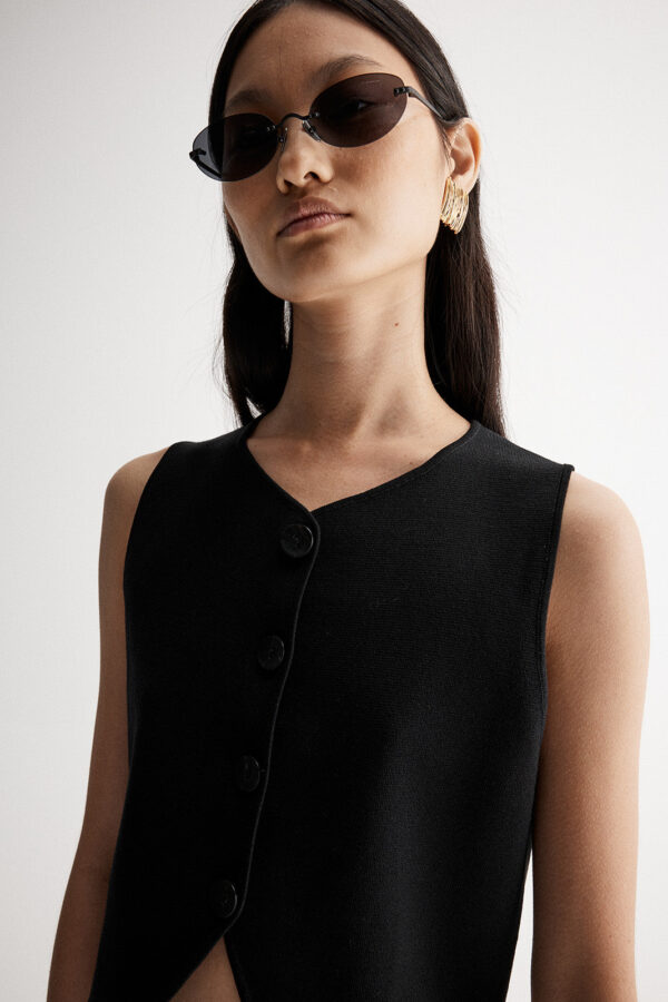 Elka Collective Hester Cropped Knit Vest Black - Image 2