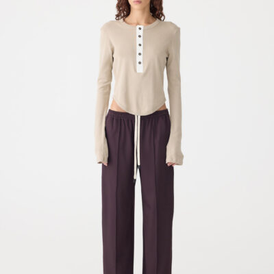 BASSIKE Scoop Hem Placket T-Shirt