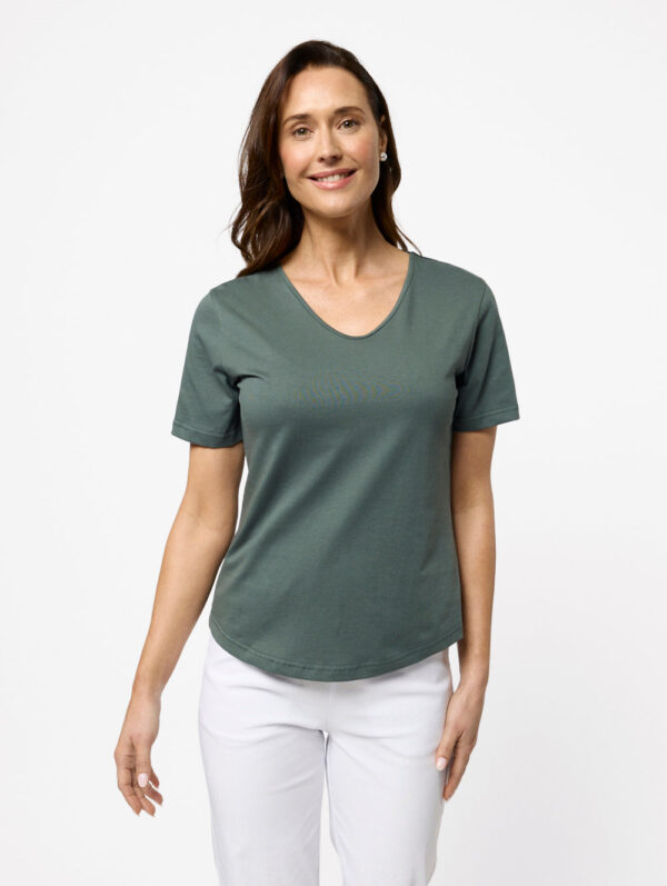 Black Pepper Cleo Tee