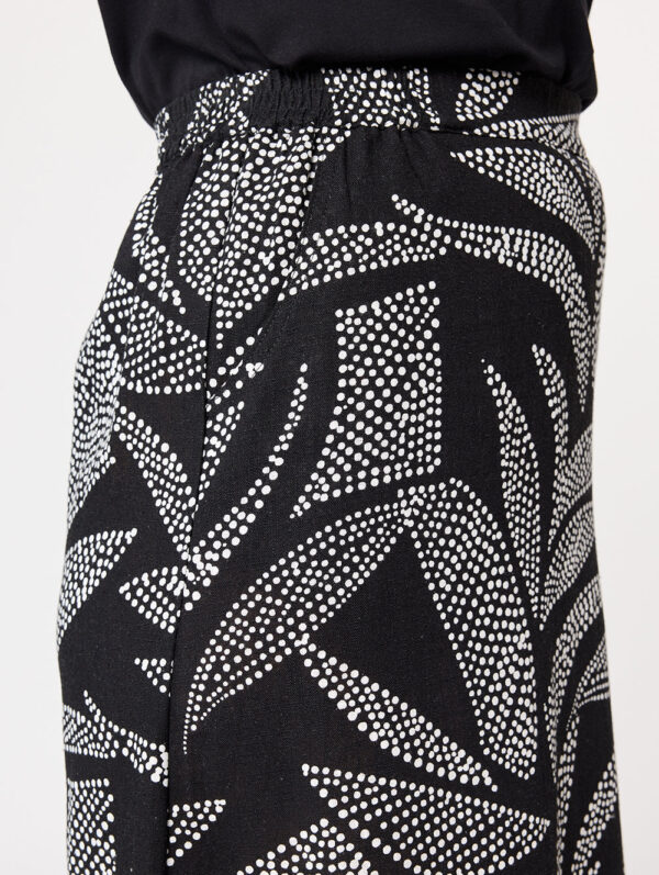 Black Pepper Tasia Skirt - Image 3