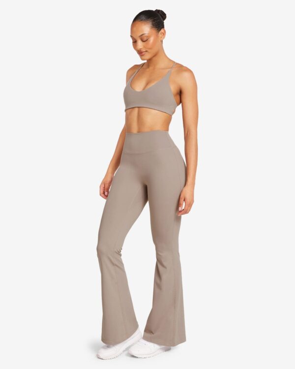 CSB Form Invisible Scrunch Flare Leggings Petite - Image 3