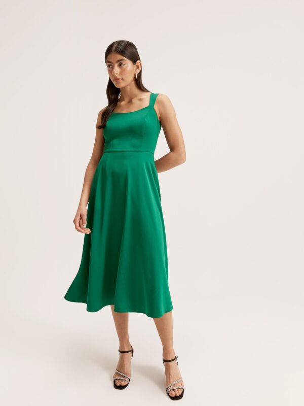 REVIEW New York Dress
