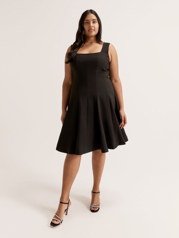 REVIEW Barcelona Flippy Dress - Image 2