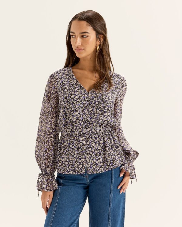 REVIEW Parisian Bloom Top
