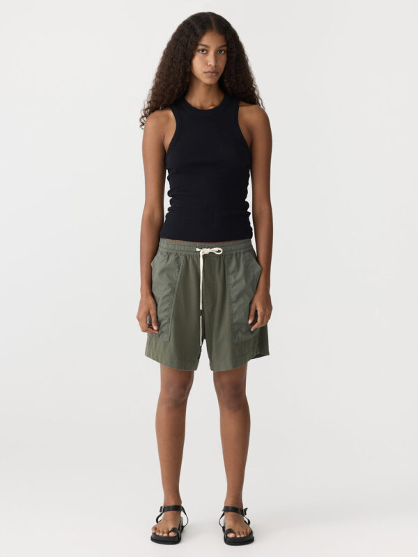 BASSIKE Contrast Pocket Detail Short