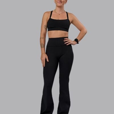 Fusion Ultra High-Rise Flared Petite Legging Pockets - Black | LSKD