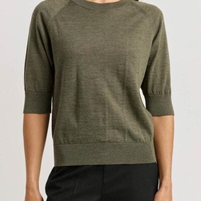 Toorallie Extra Fine Raglan Sleeve Top — Kale
