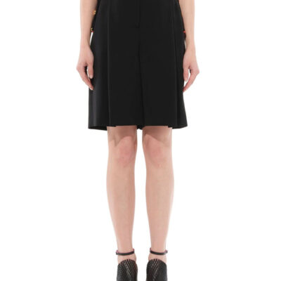Givenchy Shorts in Black / 34