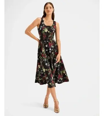 Review Soiree Midi Dress