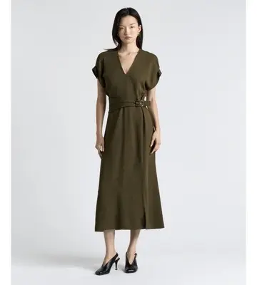 Cue Stretch Crepe Midi Dress