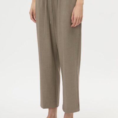 Camilla and Marc Vector Crop Pant 2.0 — mocha - Image 2