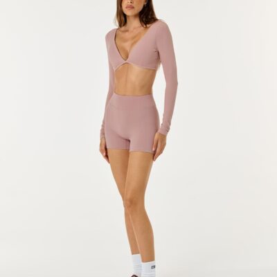 Crop Shop Boutique Form Invisible Scrunch Shorts 4" | Rose — XXS - Image 2