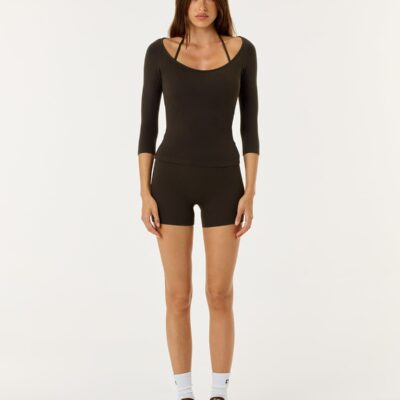 Crop Shop Boutique Form Invisible Scrunch Shorts 4" | Dark Chocolate — XXS - Image 1