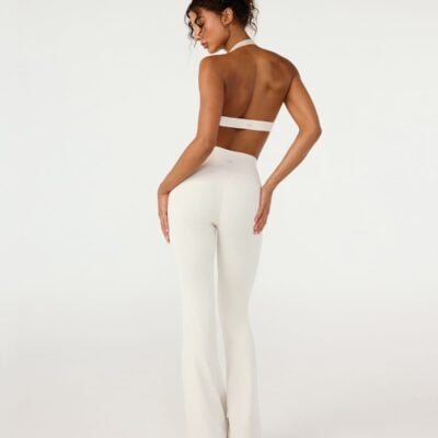 Crop Shop Boutique Form Invisible Scrunch Flare Leggings | Vanilla — XXS - Image 2