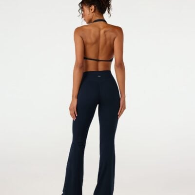 Crop Shop Boutique Form Invisible Scrunch Flare Leggings | Deep Navy — XXS - Image 2