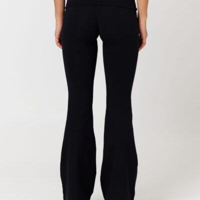 Crop Shop Boutique Form Invisible Scrunch Flare Fold Over Leggings | Black — XXS - Image 2