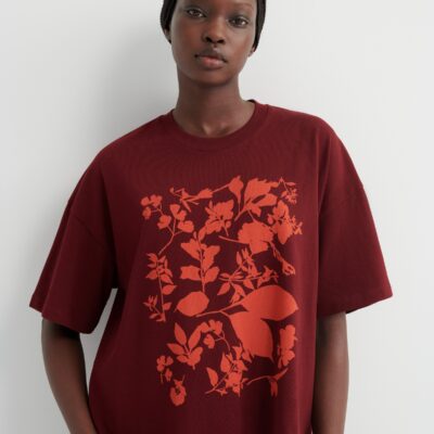 Kowtow Stencil Tee — maroon - Image 1