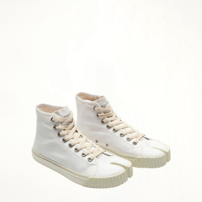 MARAIS Tabi High Sneaker in White - Image 2