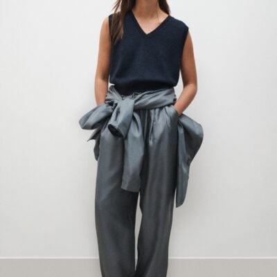 Silk Laundry V-Neck Sweater Vest Azul Melange - Image 2