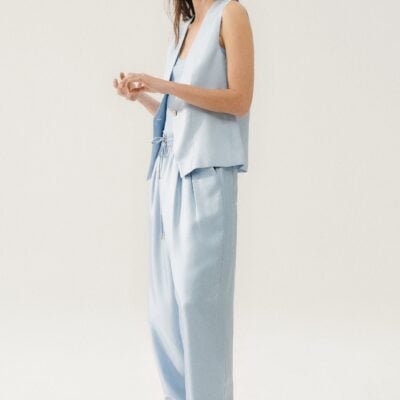 Silk Laundry Twill Slouch Vest Sky - Image 2