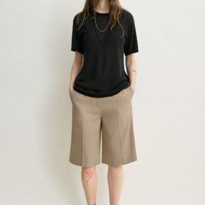 Toteme Wide tailored shorts overcast beige - Image 2