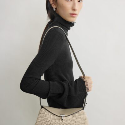 Toteme T-lock woven-leather clutch fawn - Image 2