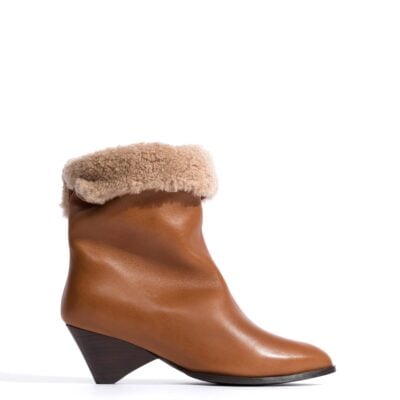 Anonymous Copenhagen Vully 50 triangle lamb shearling Vegetal soft calf Cinnamon — 35 - Image 1