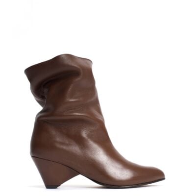 Anonymous Copenhagen Vully 50 triangle Soft calf Chocolate — 35 - Image 1