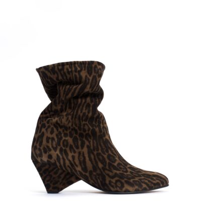 Anonymous Copenhagen Vully 50 triangle Calf suede print Jaguar — 35 - Image 1