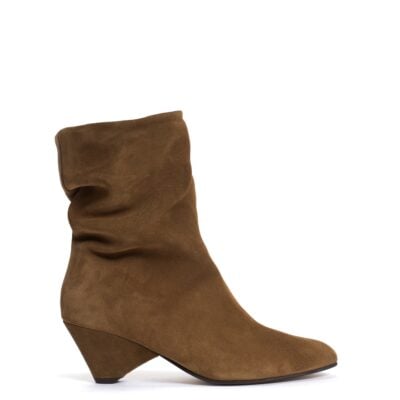 Anonymous Copenhagen Vully 50 triangle Calf suede Cinnamon — 35 - Image 1