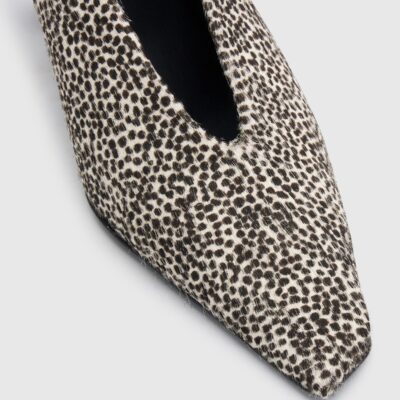 Camilla and Marc Wave Spotted Pump - Image 2