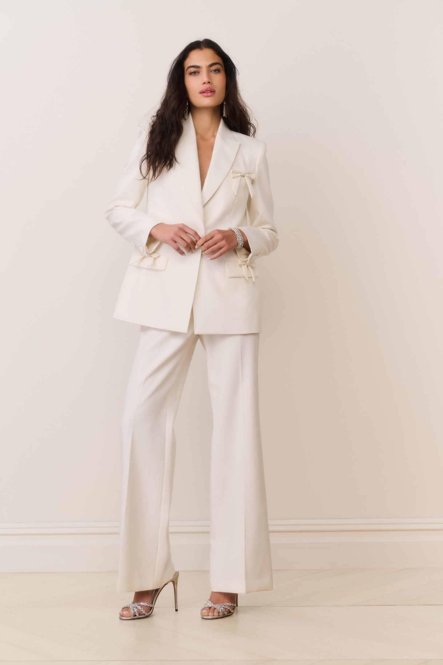 MNLSF300726065606096_2 LoveShackFancy Shayne Wool-Blend Bow-Embellished Blazer - CREAM - Image 2