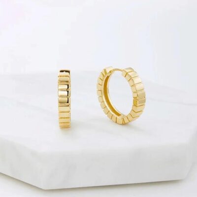 Zafino Willow Hoop — Gold