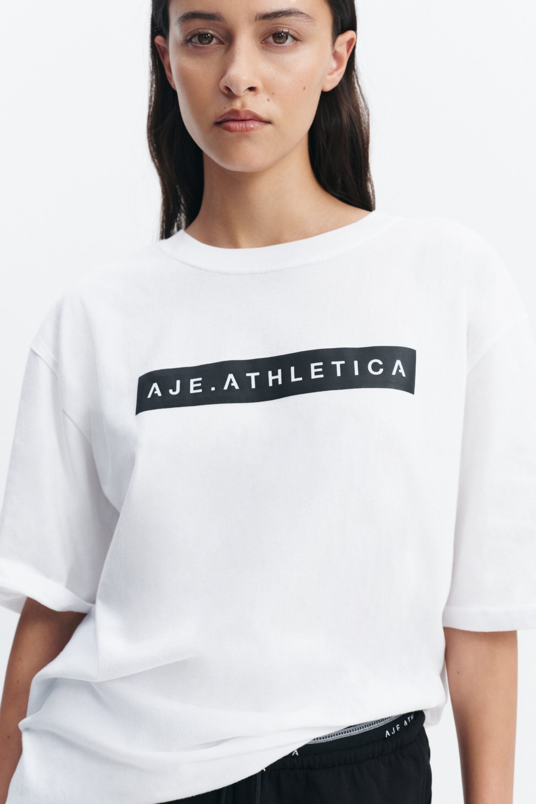 MNAJE300826190239012_3 Aje Logo Relief Tee 102 - Image 3