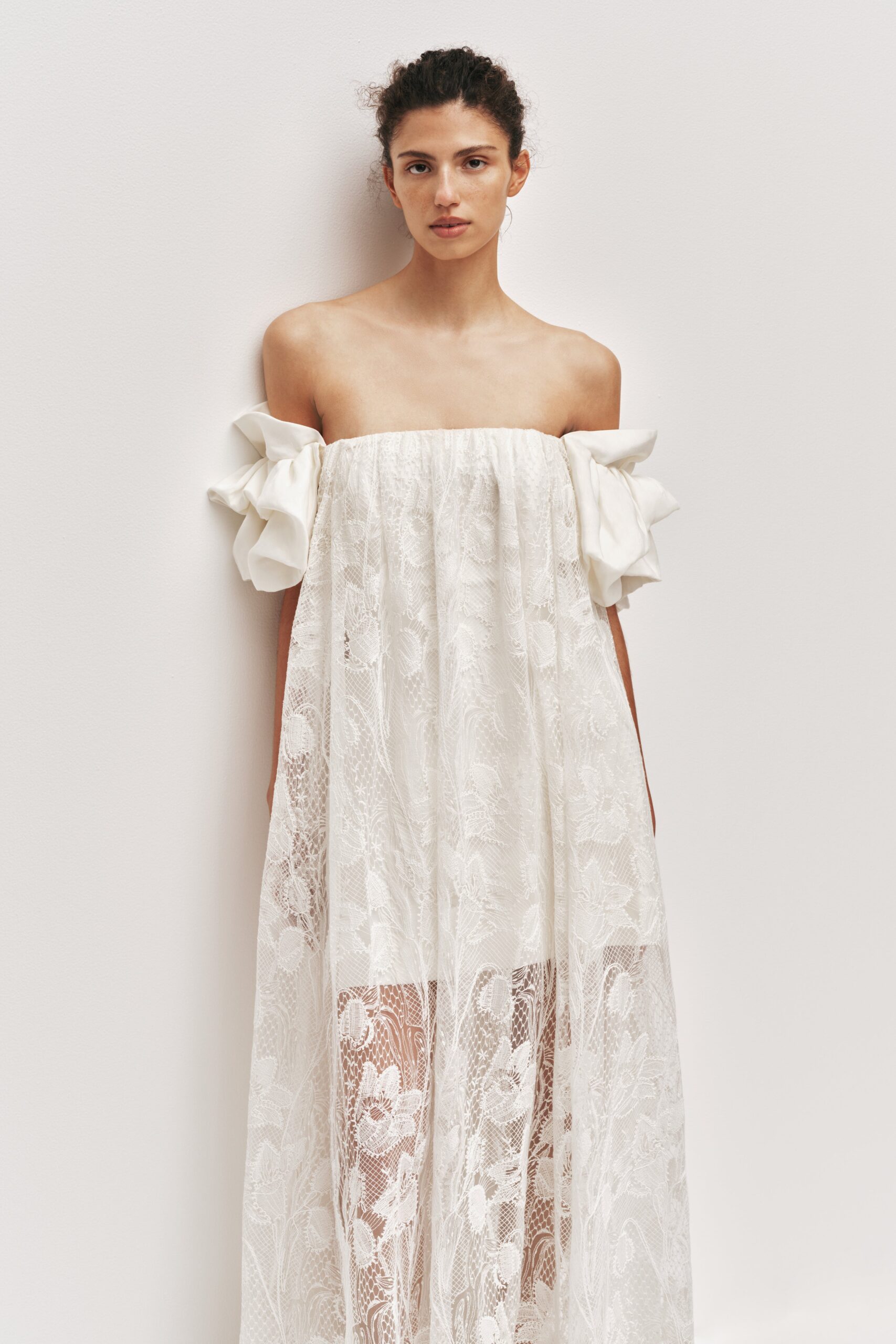 MNAJE300826190239029_3 Aje Inspire Lace Gown - Image 3