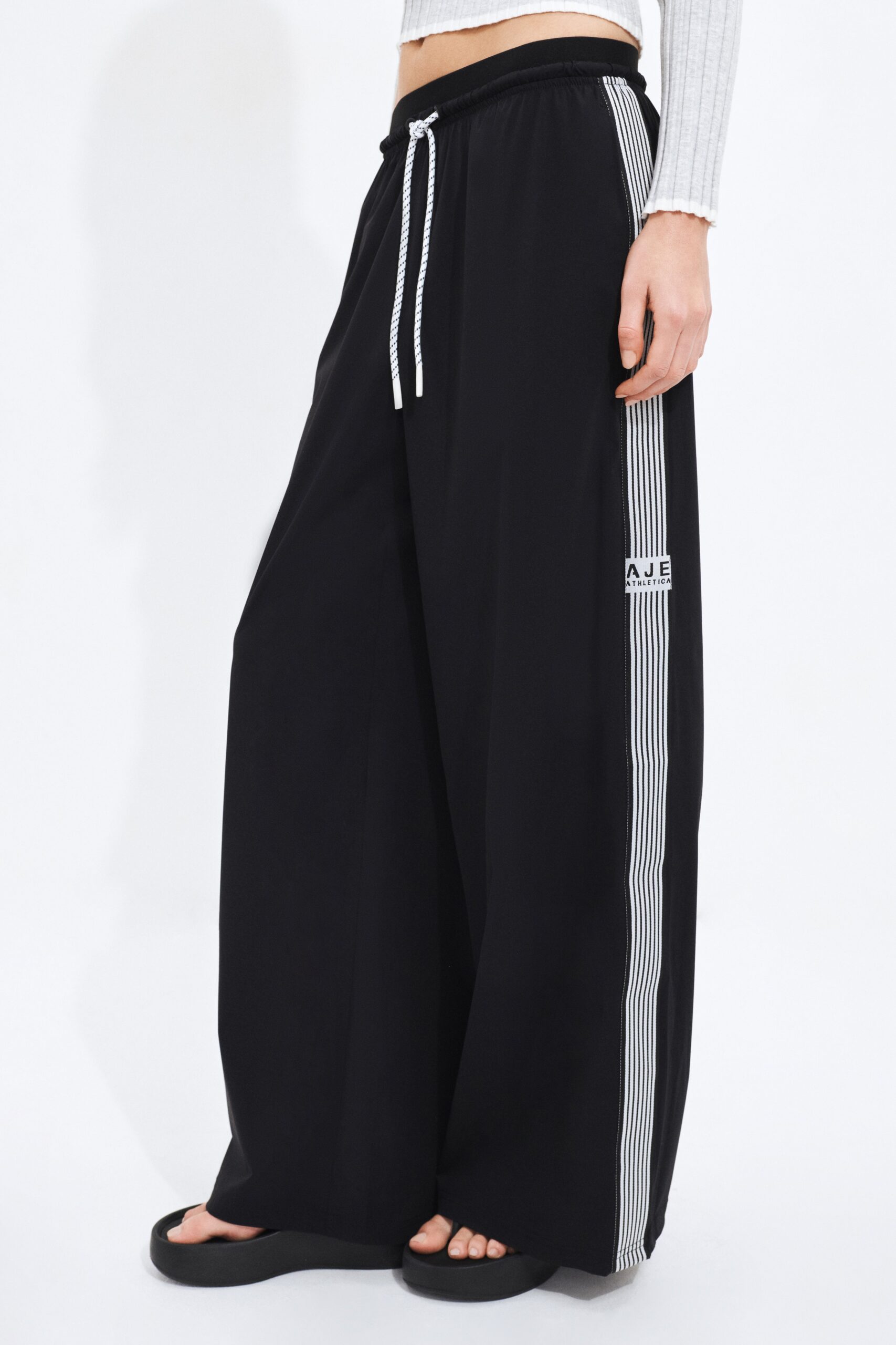 MNAJE300826190239098_3 Aje Double Waist Band Logo Pant 513 - Image 3