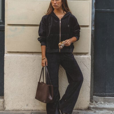 Araminta James AJ Velour Hoodie Noir - Image 2